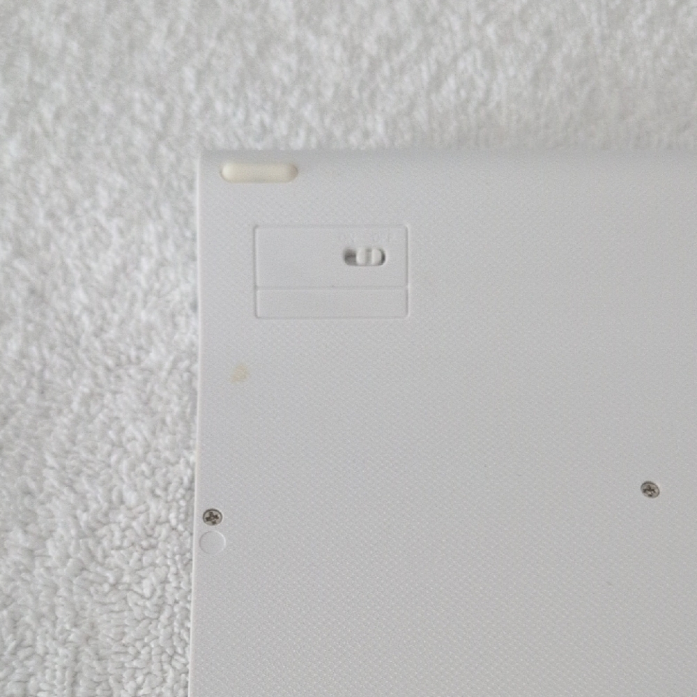 Wireless Silver Keyboard and Mouse Set - Picture 5 of 8